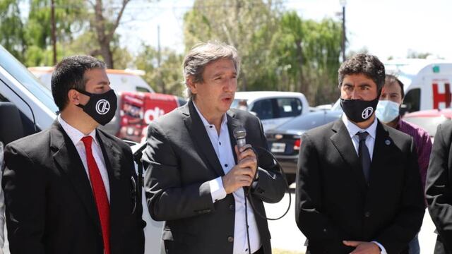 Emir Félix durante la entrega de ambulancia en San Rafael, en la previa del almuerzo de las fuerzas vivas.