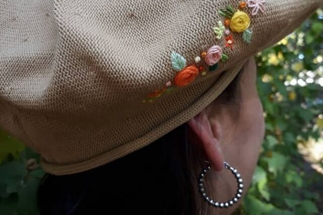 Emprendimiento local Reflejos de mi pago