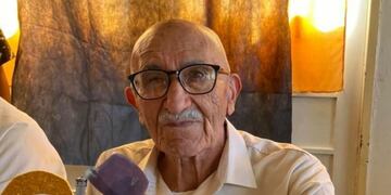 Domingo Balmaceda tiene 91 años y está cargado de muchas historias.