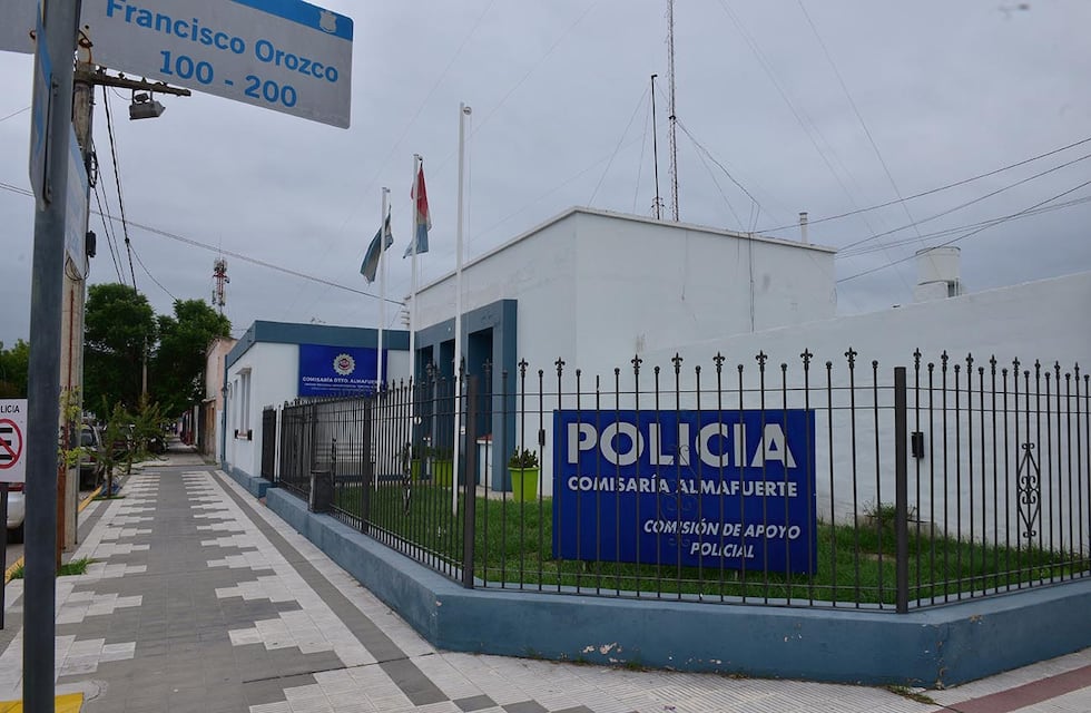 Almafuerte: la Justicia detuvo al hombre que quiso llevarse en su auto a dos alumnas de un colegio