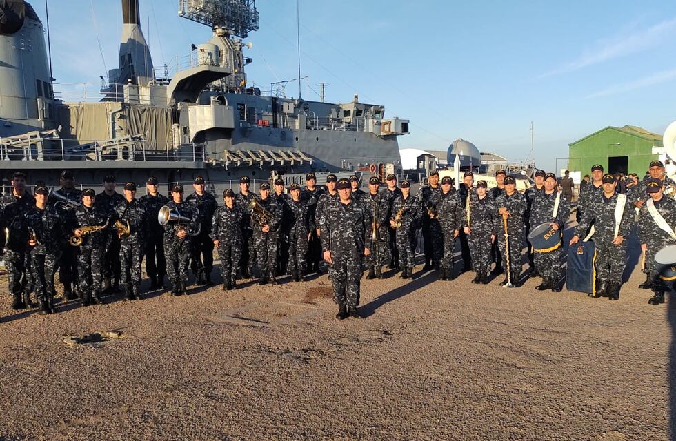 Encuentro Regional de Bandas Militares en Puerto Belgrano