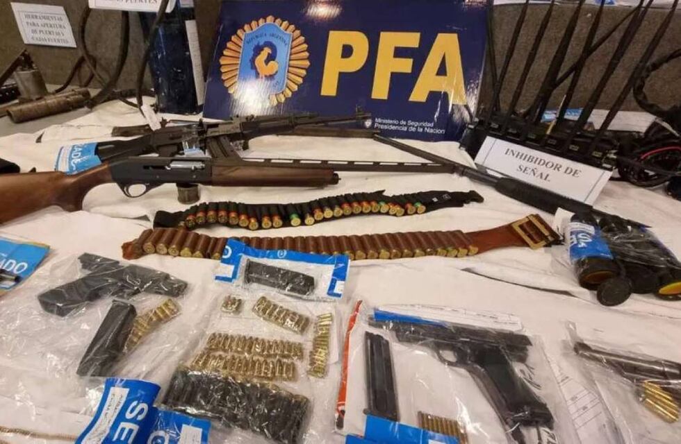 Imputan a banda que robó más de $6 millones y u$s75 mil en varios golpes comando