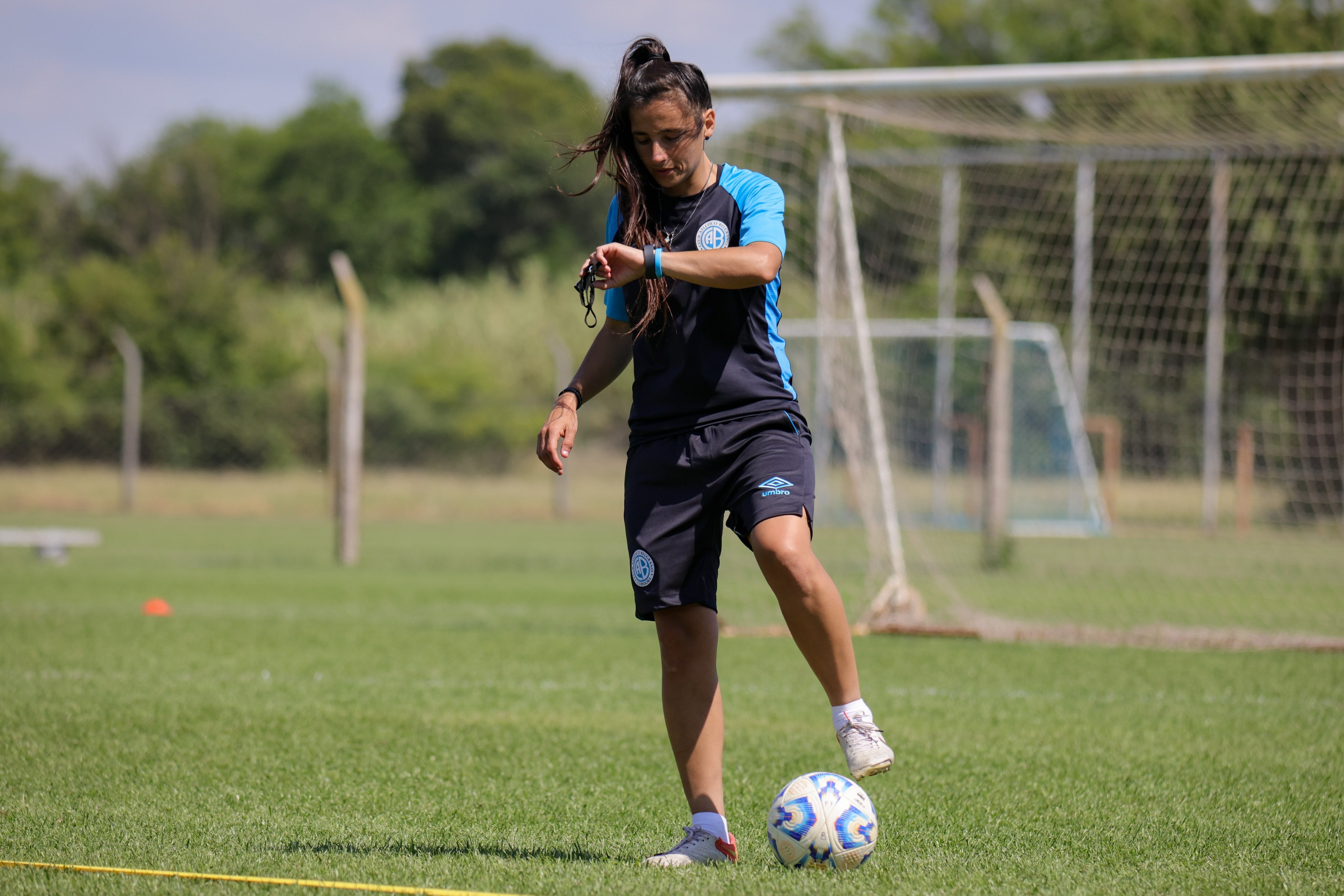 Mariana Sánchez prepara el encuentro de vuelta ante River (Belgrano)
