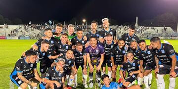 Racing de Nueva Italia se quedó con el clásico ante Estudiantes en Río Cuarto, en la preparación de ambos para la Primera Nacional. (Tomy Fragueiro / La Voz)