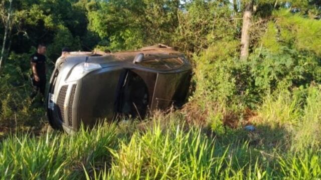 Cerro Azul: intentó esquivar un perro y terminó despistando con su automóvil.