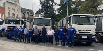 Autoridades de la SAT supervisaron en terreno el operativo que incluye perforaciones y mantenimiento cloacal.