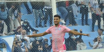 Racing juega por el primer ascenso, y este jueves desde temprano lo hinchas podrán palpitar todo por canal ShowSport.