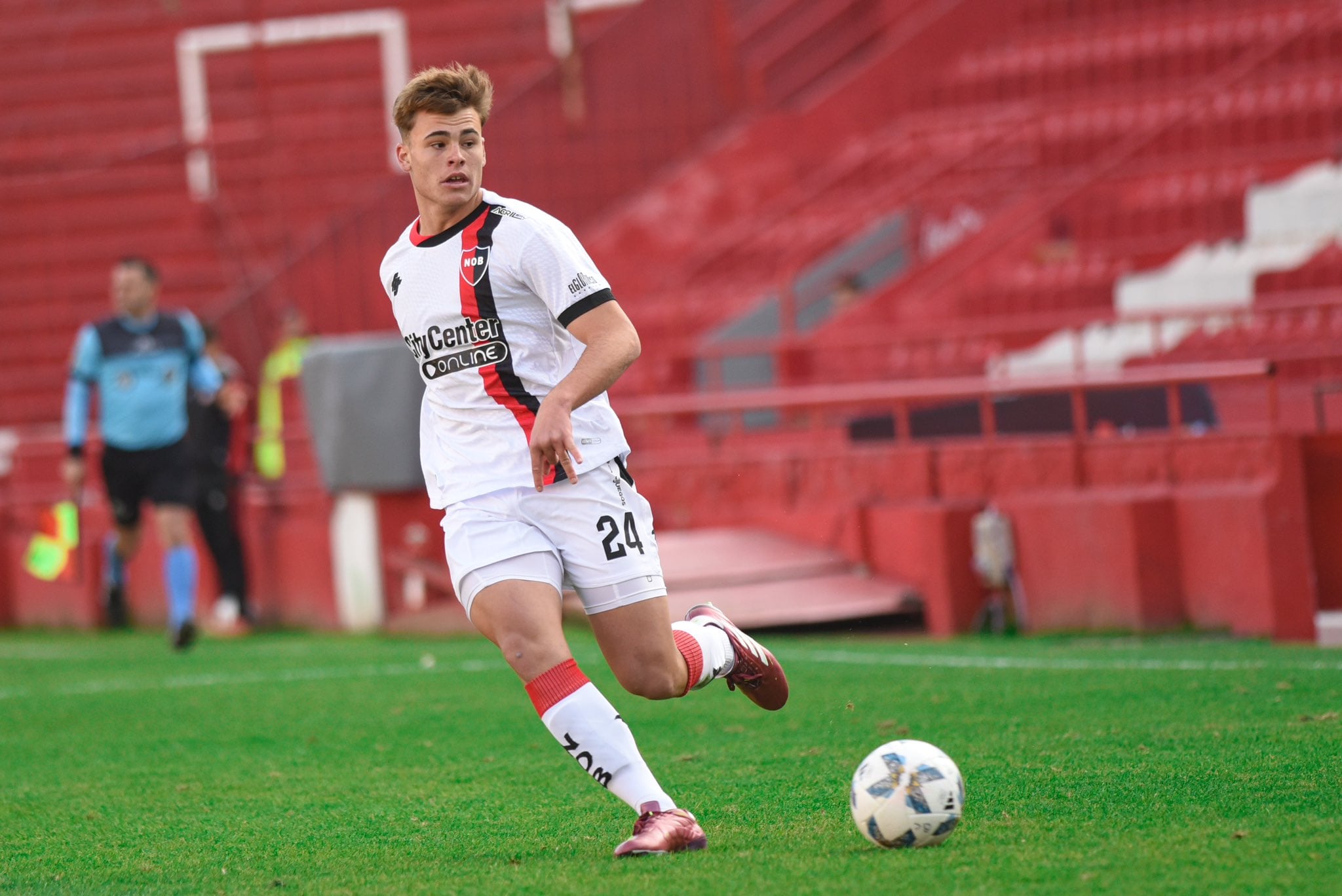 Newell's Old Boys le ganó a Barracas Central de visitante por 1 a 0 en la fecha 6 de la Liga Profesional 2024.