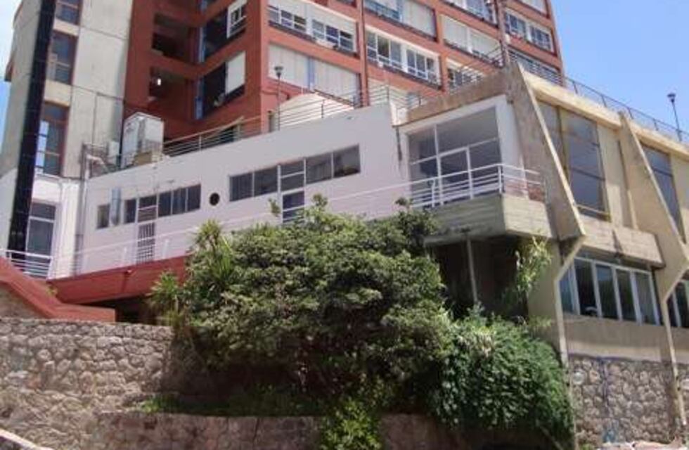 Joven de 20 años cayó desde un noveno piso en Villa Carlos Paz y permanece en estado reservado