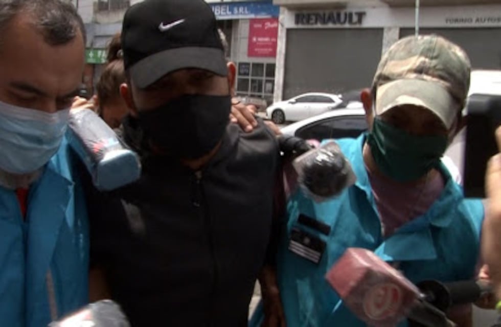 Habló el abogado de Papadopulos: “Mi defendido solo sabía escribir su nombre”