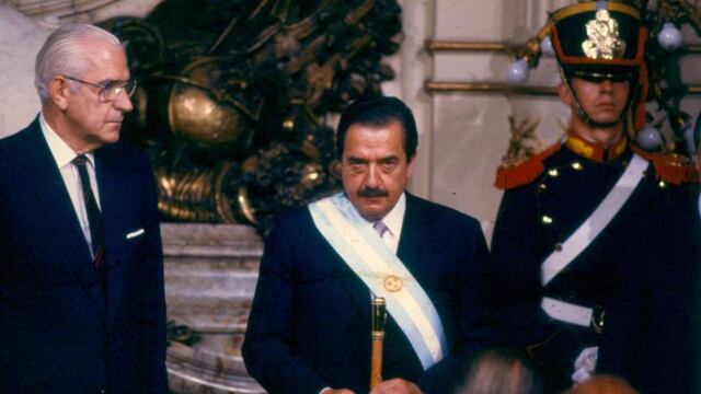 Raúl Alfonsín, el primer Presidente en el regreso de la democracia, en 1983. Foto: Archivo