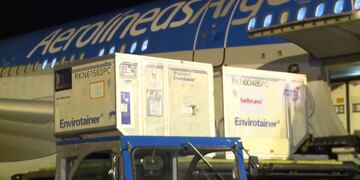 Llega un millón de vacunas del laboratorio Sinopharm a la Argentina.