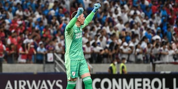 Franco Armani fue la figura de River en el empate 1 a 1 ante Fortaleza.