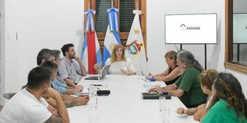 Romero propueso un aumento del 18% a los trabajadores municipales.