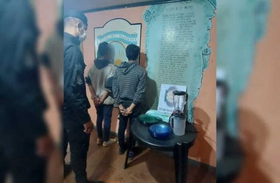 Infraganti: dos jóvenes fueron detenidos mientras intentaban robar