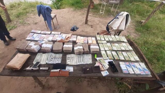 James Craik. El resultado del secuestro de elementos relacionados al robo en James Craik. (Radio Villa María)