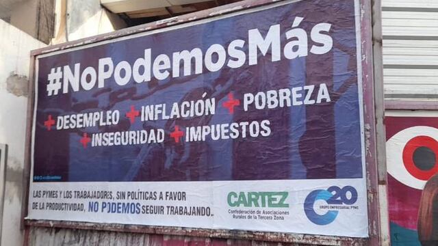 El reclamo fue visibilizado a través de una contundente cartelera en la vía pública de Córdoba. (La Voz)