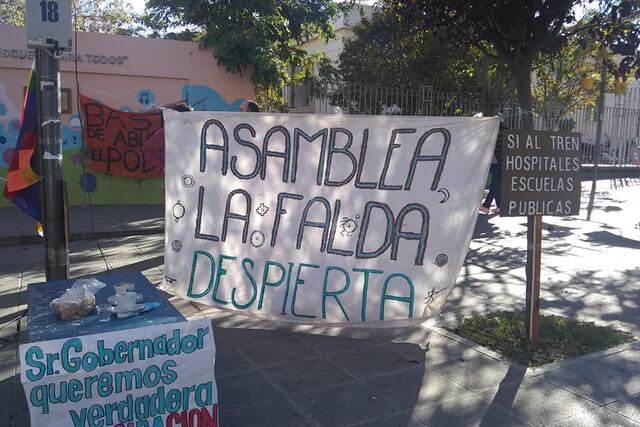 Ambientalistas llevaron a la calle a la asamblea virtual por la Autovía Punilla.