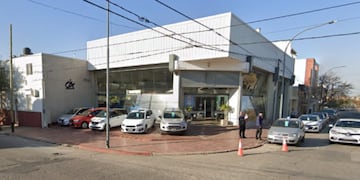 Un joven de 23 años cayó de un techo mientras buscaba a su gato.