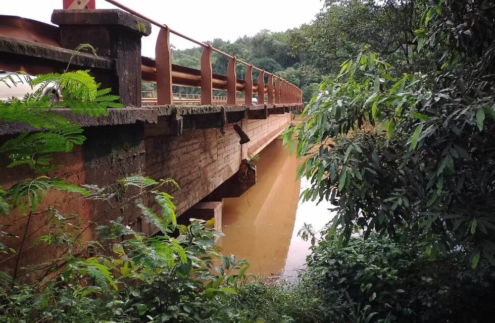Eldorado: habilitan el transito sobre el puente del arroyo Piray Guazú