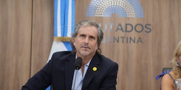 El libertario Bertie Benegas Lynch fue reelecto en la Comisión de Presupuesto y Hacienda (Foto: HCDN)