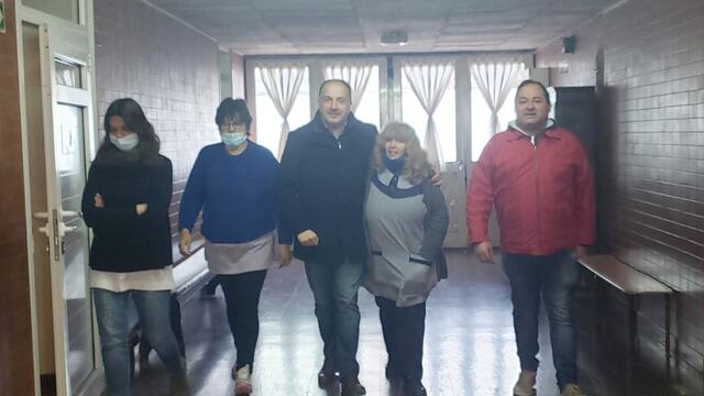 Garate y Federico entregaron útiles a la extensión 2040 y una impresora a la Primaria Nº 14