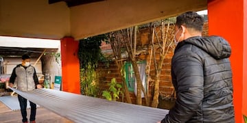 Entrega de materiales para reactivar una Pyme en Posadas.