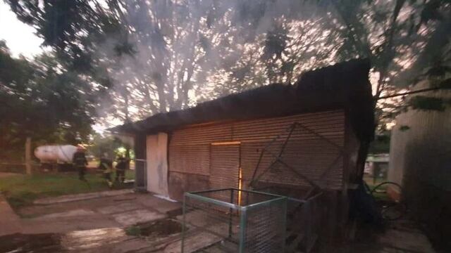 Oberá: sofocan un incendio en un secadero yerbatero.