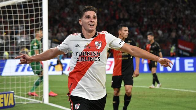 Julián Álvarez marcó el 1 a 0 para River ante Colón. El cordobés vive un gran momento. (Prensa River).