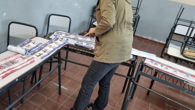 Así preparaban el cuarto oscuro en la escuela Leandro Alem de Guaymallén. / José Gutiérrez - Los Andes.