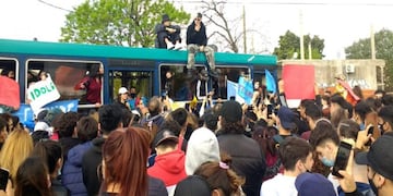 Tiago PZK y Trueno en Monte Grande.