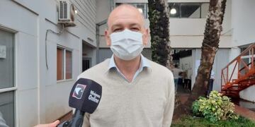 El Diputado Nacional, Ricardo Welbach, votó en el campus de la Universidad Gastón Dachary.