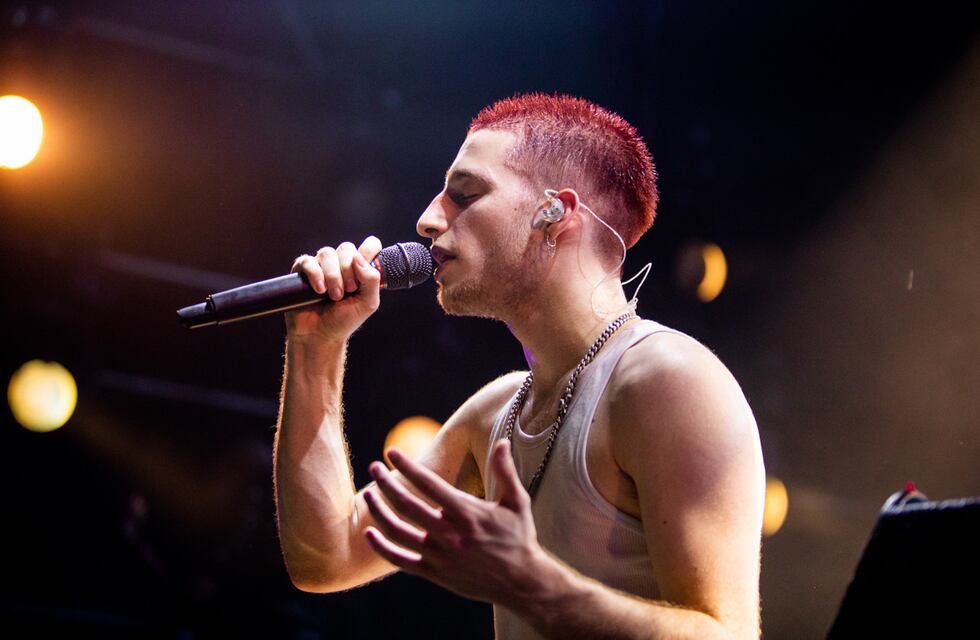 Noche especial en Neuquén: Wos sorprendió a sus fanáticos y cantó su hit en una cervecería