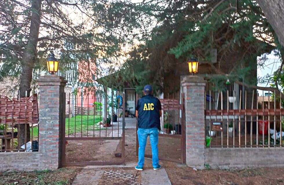 Tras un allanamiento detuvieron en Funes al padre del narco Julio Rodríguez Granthon