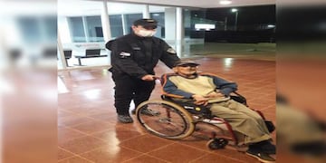 Efectivos policiales auxiliaron a un hombre perdido en Jardín América.