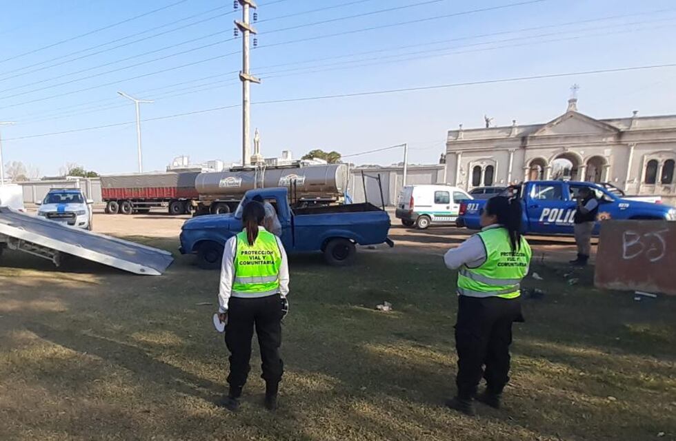 La historia sin fin: descubrieron a otro vecino tirando basura en caminos rurales