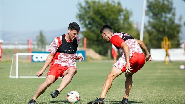 El paraguayo Juan Franco fue el primer refuerzo de Instituto para 2023. (Prensa IACC).