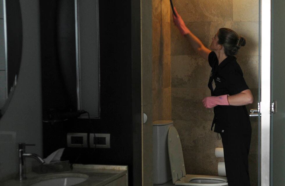 Rige el nuevo aumento para empleados domésticos: cómo quedan los sueldos