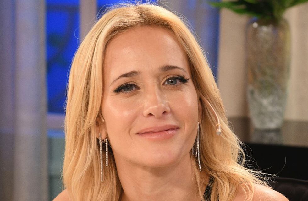 Con un crop top escotado y lleno de brillos, Julieta Prandi causó sensación en Instagram