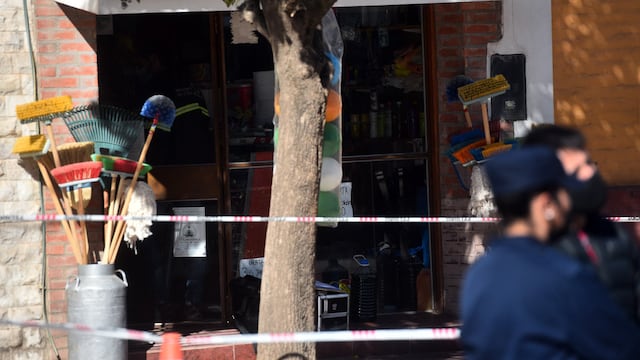 Femicidio en Río Primero: mató a su exnovia. El hecho sucedió este martes alrededor de las 12.30 en un local comercial de la calle Contardo Ferrini.
Es la décima víctima por violencia machista en lo que va de 2021.(Pedro Castillo/ La voz)