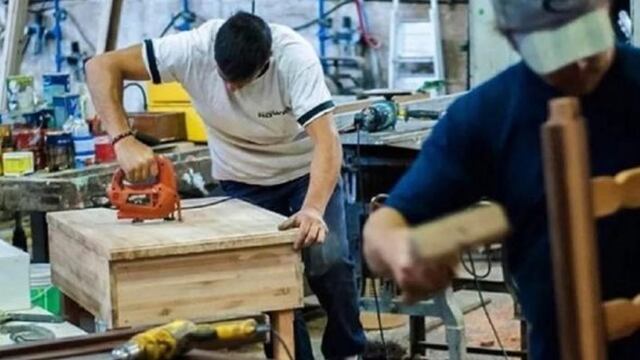 Financiamiento. Si bien hay posibilidades para acceder a créditos para la adquisición de bienes de capital, las condiciones macroeconómicas todavía no son las ideales, más allá de la seguidilla de bajas en la tasa de interés. (La Voz/Archivo)