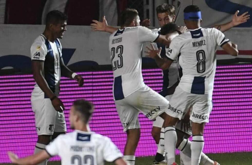 Con Schott y Bersano, Talleres va por la hazaña ante Colón