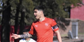 Ezequiel Muñoz sumó sus primeros minutos en la Reserva de Independiente y anotó un gol.