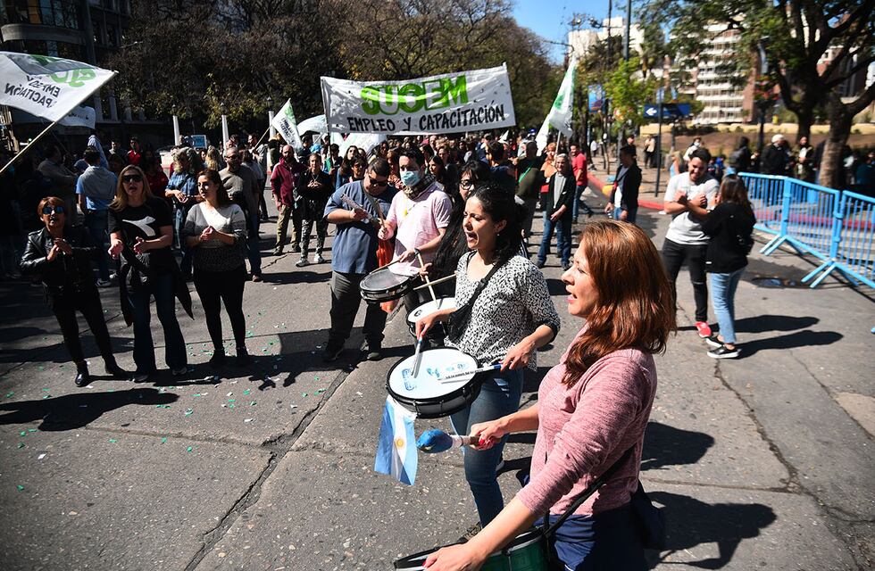Ante la falta de acuerdo, siguen las asambleas del Suoem en Córdoba