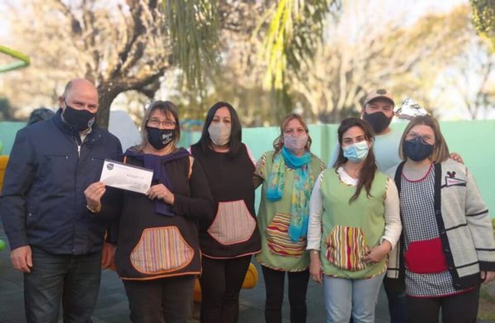 Comuna de Pujato continúa entregando subsidios a instituciones educativas