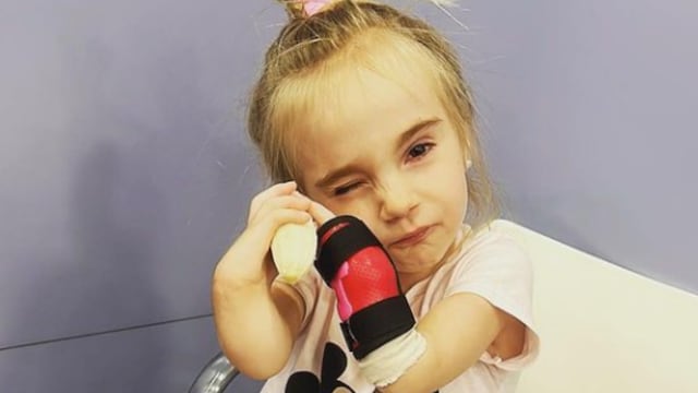 Tras 4 operaciones, la pequeña Juanita vuelve a Mendoza. Foto: Instagram @todo.por.juanita