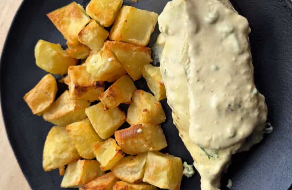 La receta que te salva la cena: cómo hacer un sabroso pollo a la mostaza con papas