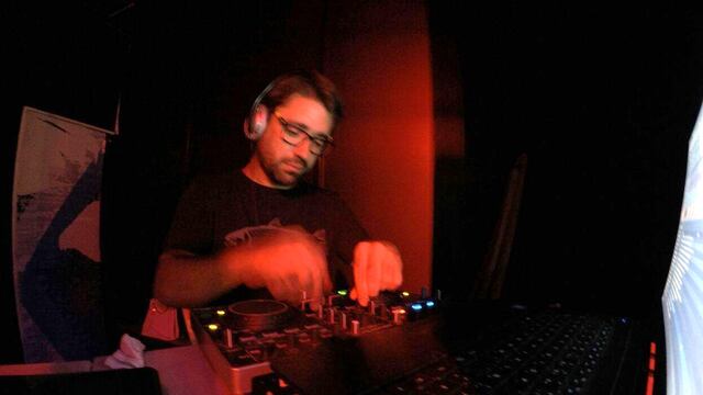 Juan Bergonzo DJ de Arroyito se presenta en San Francisco