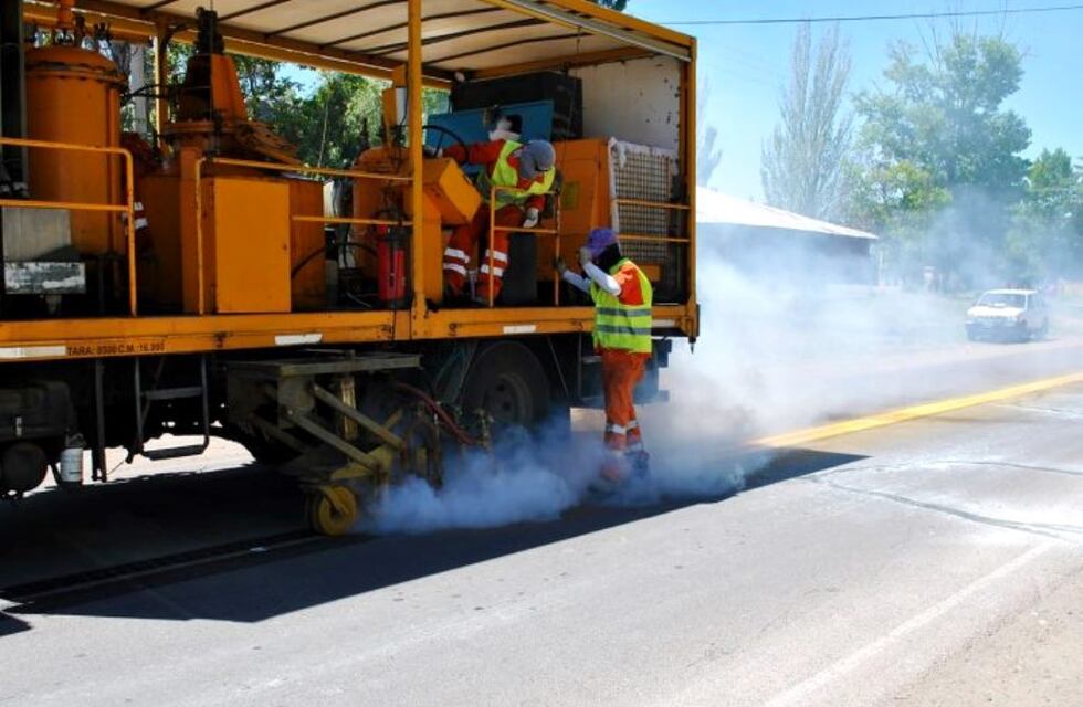 Licitaron la demarcación de una decena de rutas y caminos rurales en el sur mendocino