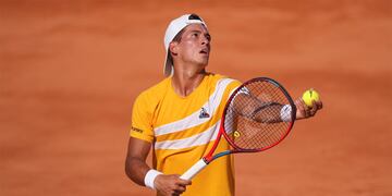 Sebastián Báez, en acción en las canchas del Kempes. (Prensa Córdoba Open / archivo)